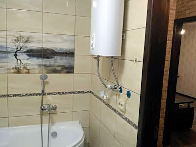 квартира за адресою Миру вул., 21