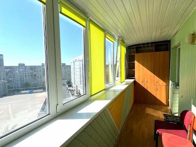 квартира за адресою Зоряний бульв., 1