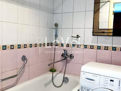 квартира по адресу Космонавта Поповича ул. (Волкова космонавта), 4