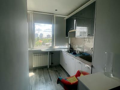 квартира за адресою Дарницький бульв., 1