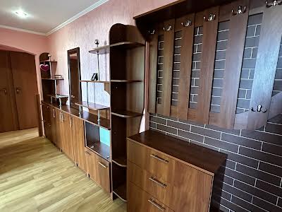 квартира за адресою Олександра Довженка вул., 9б