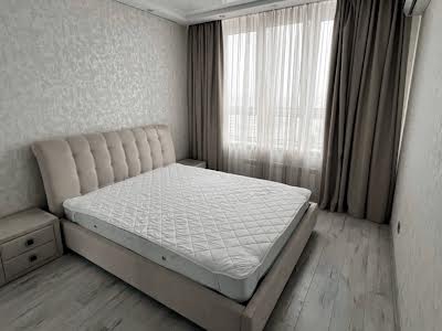 квартира по адресу Драгоманова ул., 10