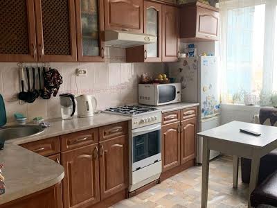 квартира по адресу вулиця Героїв Дніпра