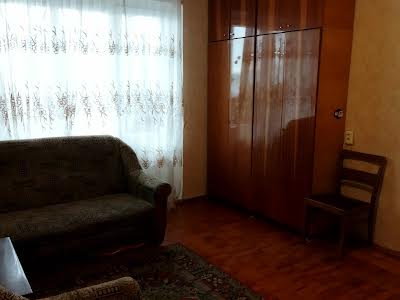 квартира за адресою Миропільська вул., 21