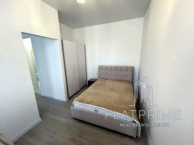квартира за адресою Салютна вул., 2к5