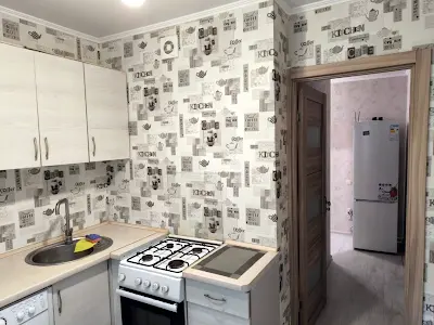 квартира за адресою Космонавтів вул., 13а
