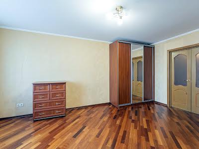 квартира за адресою Дарницький бульв., 10а