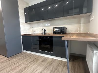 квартира за адресою Набережна вул., 8д