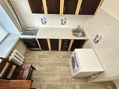 квартира за адресою Будівельників вул., 8