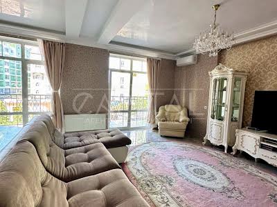 квартира за адресою Дегтярна вул., 19