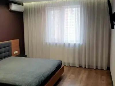 квартира за адресою Сім'ї Кульженків вул. (Петра Дегтяренка), 37