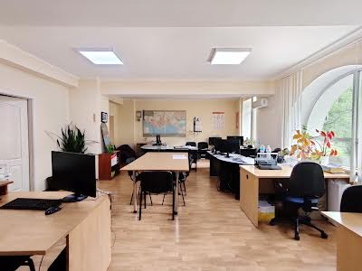 коммерческая по адресу Мечникова ул., 32