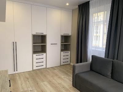 квартира за адресою Миру вул., 16