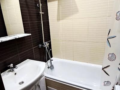 квартира за адресою Калинова вул., 86