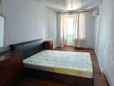 квартира по адресу Нижнеднепровская ул., 4