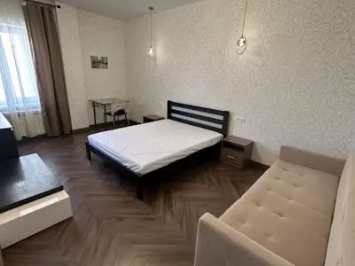 квартира за адресою Сонячна вул., 4