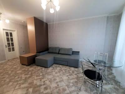 квартира за адресою Соборності просп. (Возз'єднання), 30-А