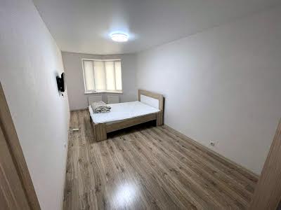 квартира по адресу Яблунева, 13