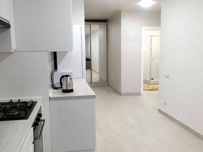 квартира за адресою вул. Героїв УПА, 73