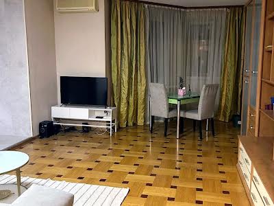 квартира за адресою Борщагівська вул., 143 б