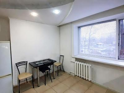 квартира по адресу Караваева ул. (Караваєва), 3