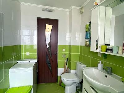 квартира за адресою Володимира Стельмаха вул. (Курчатова), 54