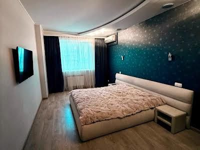 квартира за адресою Анни Ахматової вул., 13б