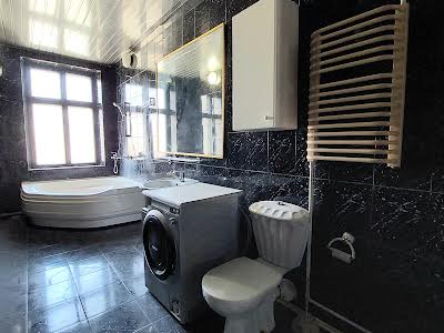 квартира по адресу Базарная ул., 4