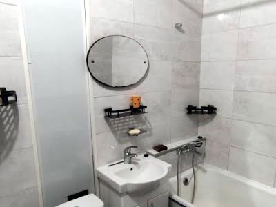 квартира за адресою Івашкевича, 8