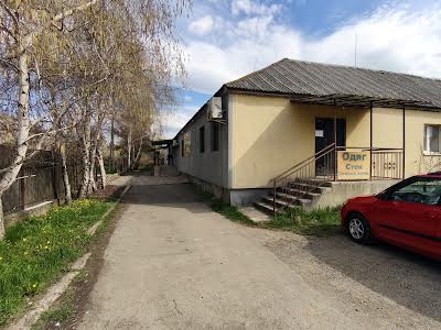 комерційна за адресою с. Великі лази, Вознесенська вул., 2Б