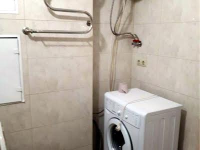 квартира за адресою Драгоманова вул., 40-Е