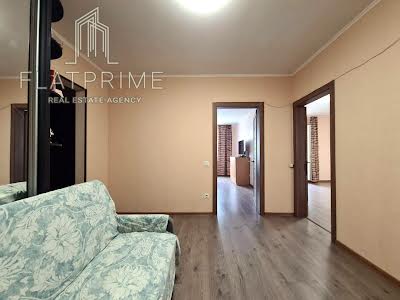 квартира за адресою Ревуцького вул., 54