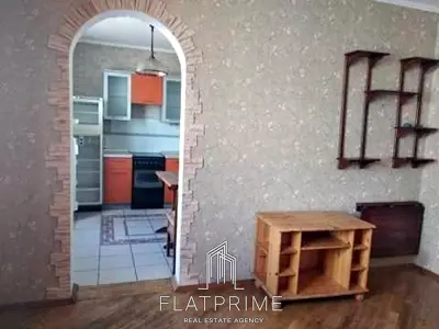 квартира за адресою Анни Ахматової вул., 19