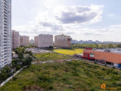 квартира по адресу Драгоманова ул., 2-Б