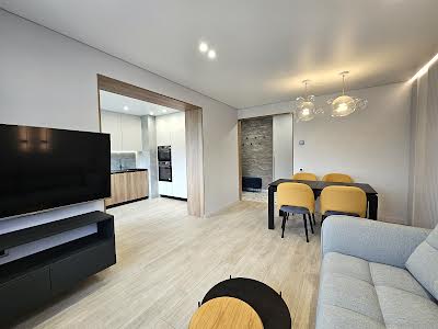 квартира по адресу Героев просп., 19