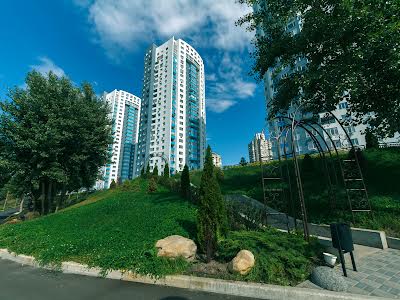 квартира по адресу Оболонский просп., 1