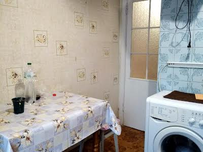 квартира за адресою Академіка Білецького вул., 3