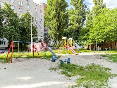 квартира за адресою Світлицького вул., 24
