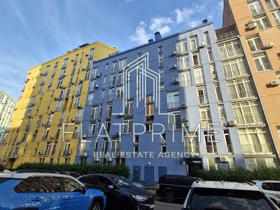 квартира за адресою Регенераторна вул., 4 к11