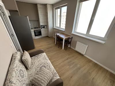квартира за адресою Приозерний бульв., 5