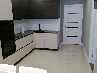 квартира за адресою Рональда Рейгана вул., 40