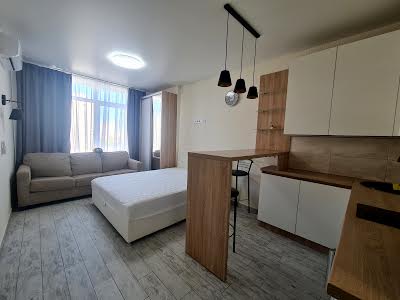 квартира за адресою Польова вул., 73