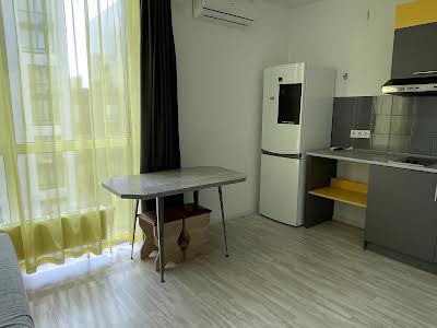 квартира за адресою Салютна вул., 2к3