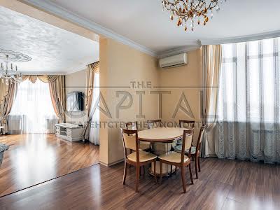 квартира за адресою Кудрявський узвіз, 3-Б