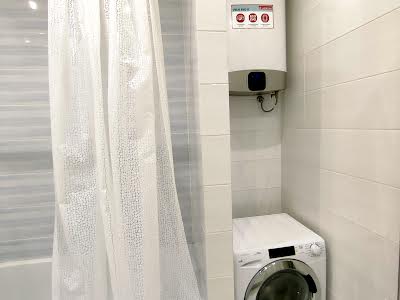 квартира за адресою Дегтярна вул., 9