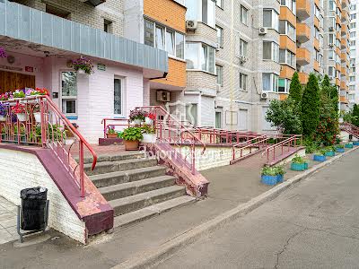 квартира по адресу Киев, Ахматовой Анны ул., 35а