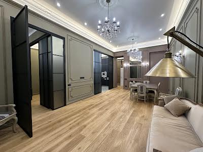 квартира за адресою Берегова вул., 11