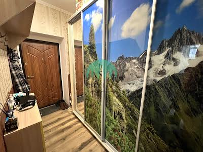 квартира за адресою Василя Симоненка вул., 30