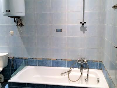 квартира за адресою Ревуцького вул., 5