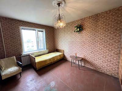 квартира за адресою Космонавтів вул., 132